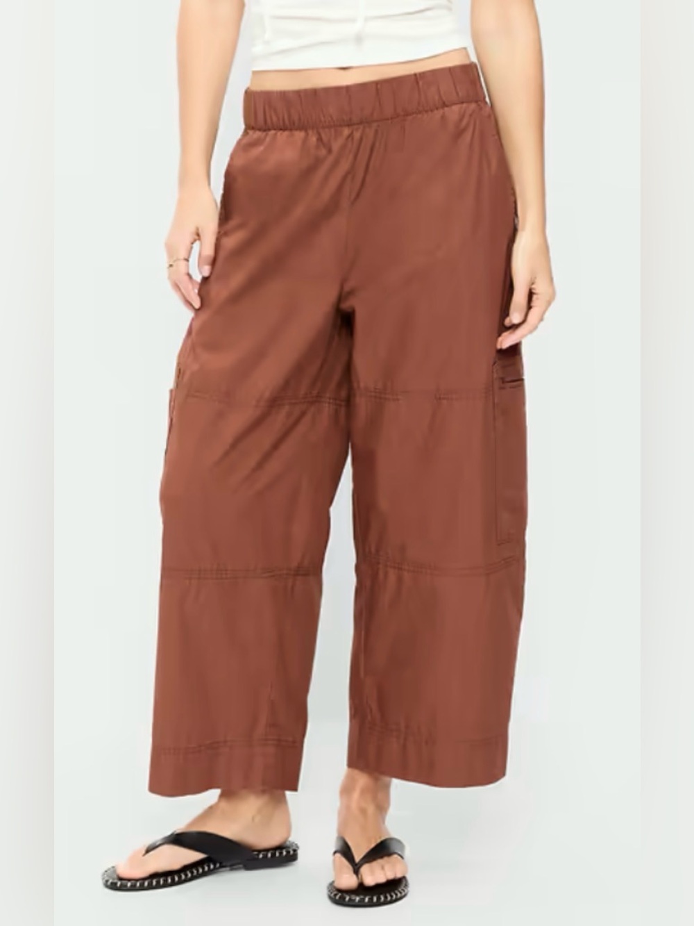 Old Navy Mid-Rise Cropped Barrel-Leg Utility Pants